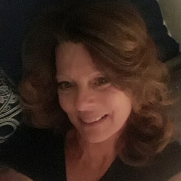 Meet your Posher, Patti - Picture 1 of 1